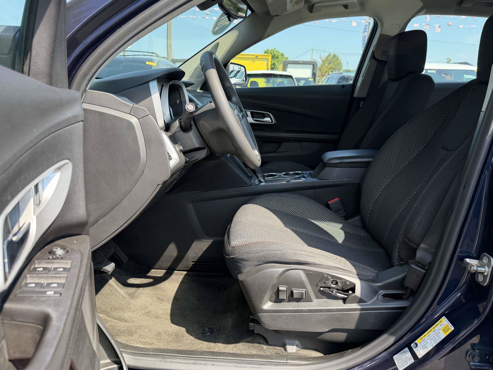 Used 2017 Chevrolet Equinox LS FWD image 7