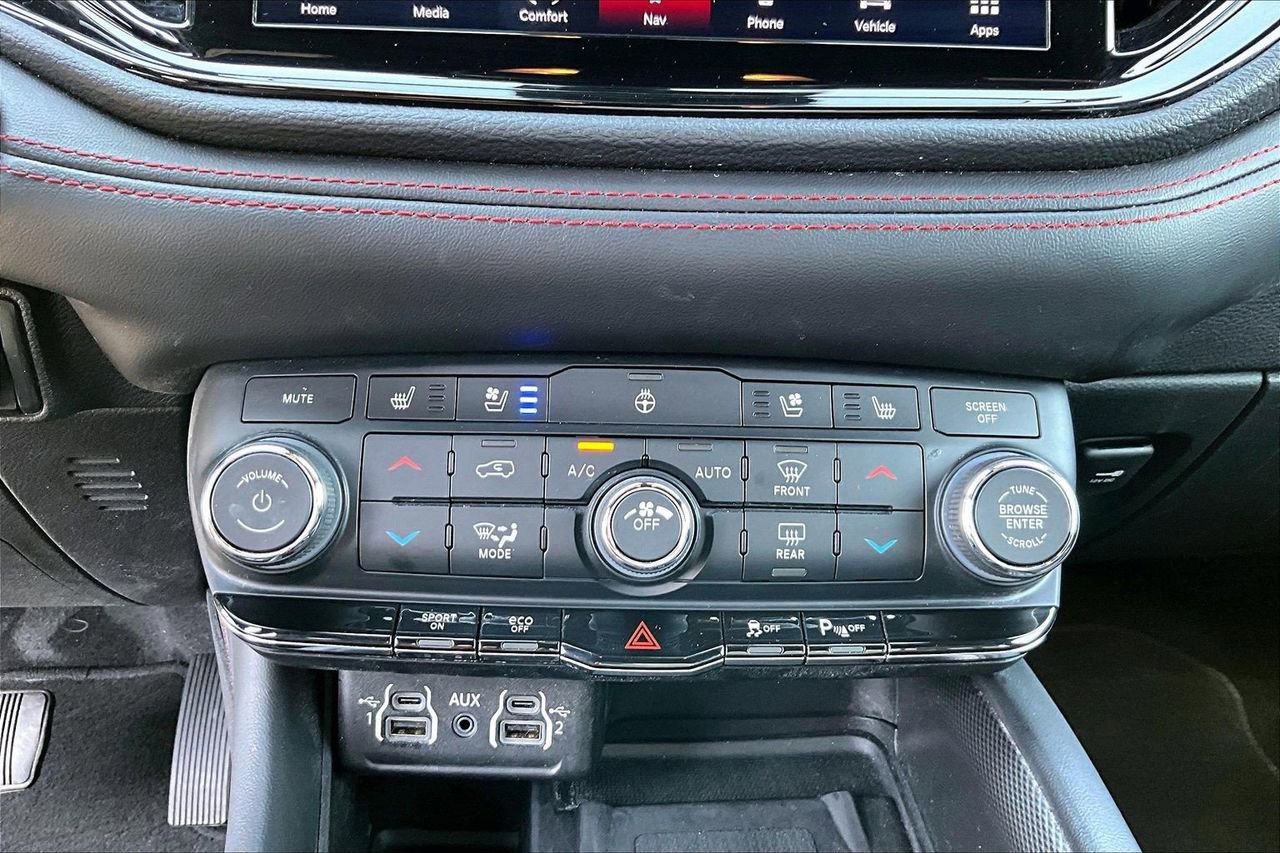 Certified 2024 Dodge Durango R/T image 19