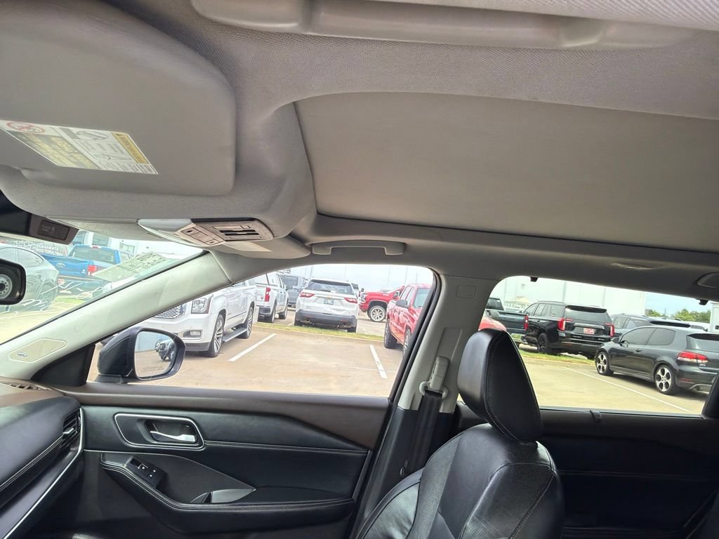 Used 2021 Nissan Rogue Platinum FWD image 12