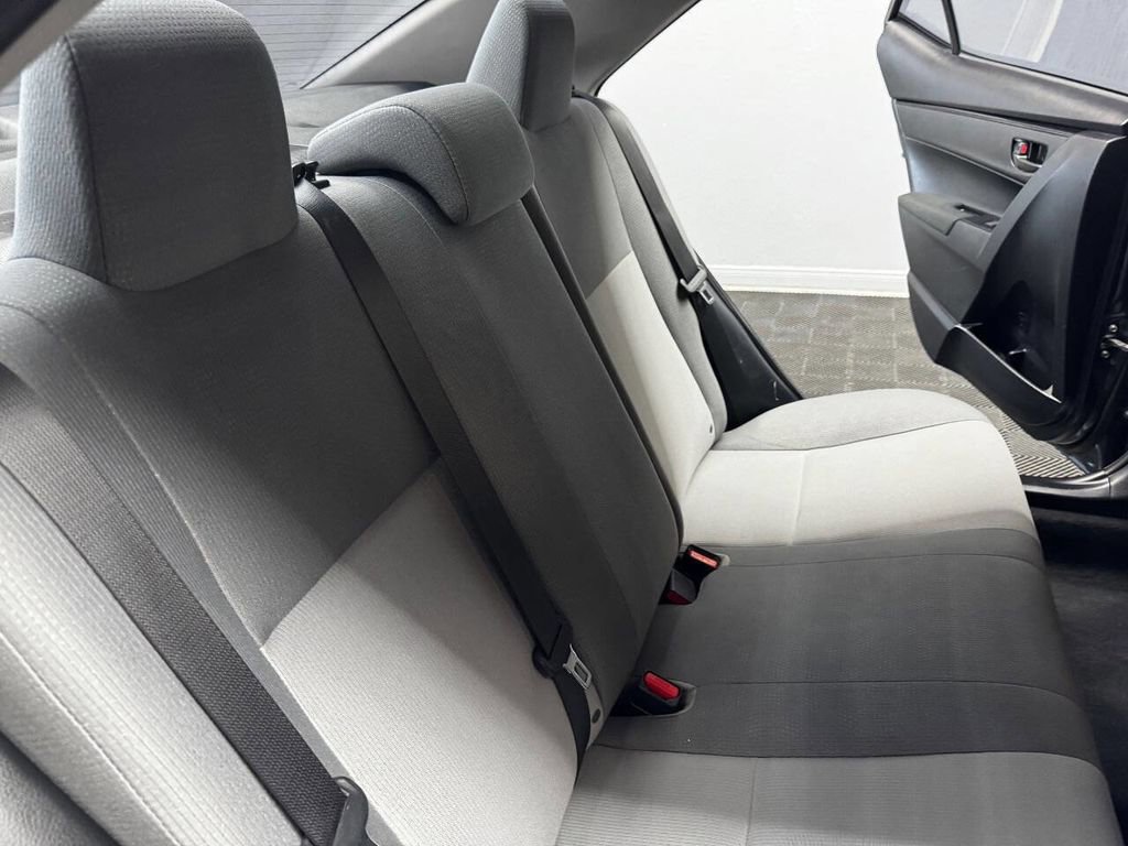 Used 2017 Toyota Corolla L FWD image 49