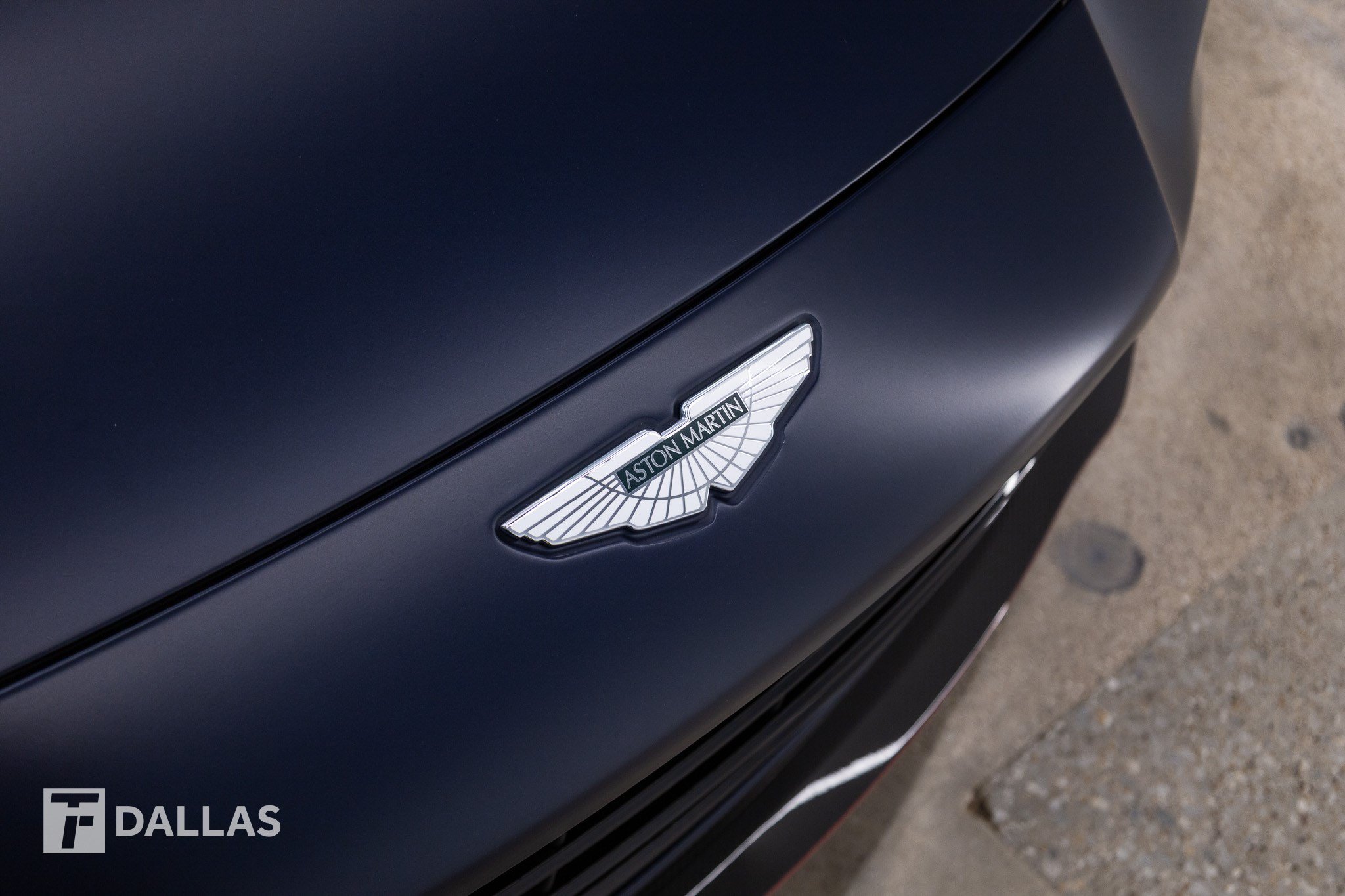 Used 2023 Aston Martin V12 Vantage Roadster RWD image 23