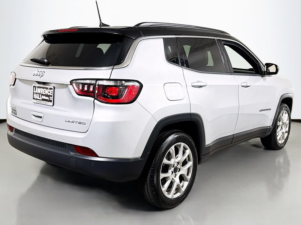 Used 2025 Jeep Compass Limited AWD/4WD image 4