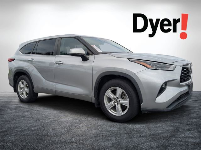 Used 2023 Toyota Highlander LE AWD/4WD image 1
