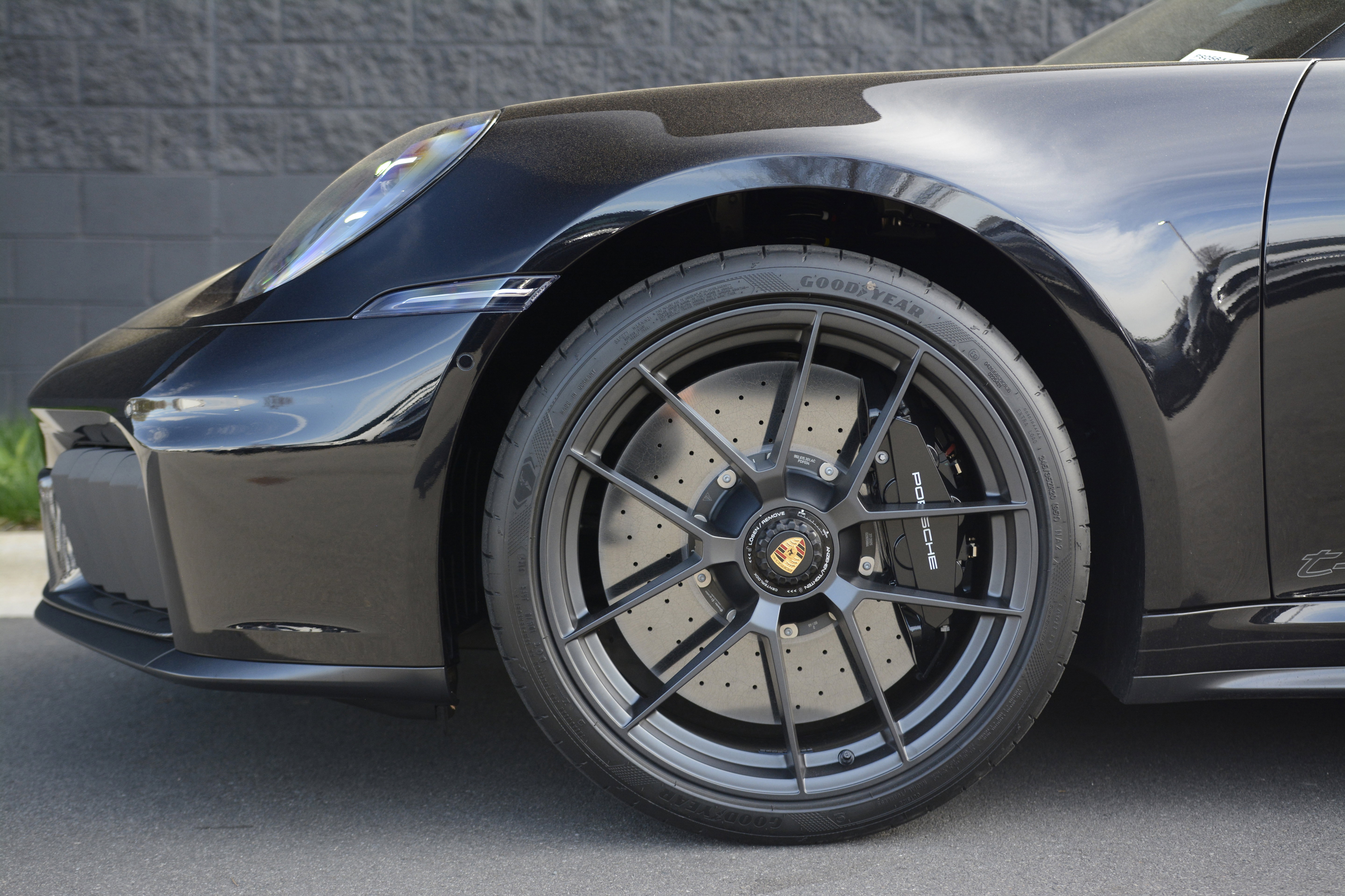 Certified 2026 Porsche 911 GTS image 31