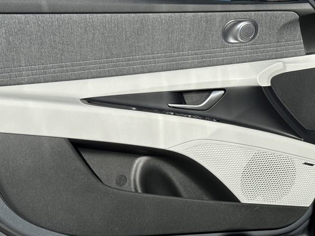 New 2026 Hyundai Elantra Limited image 10