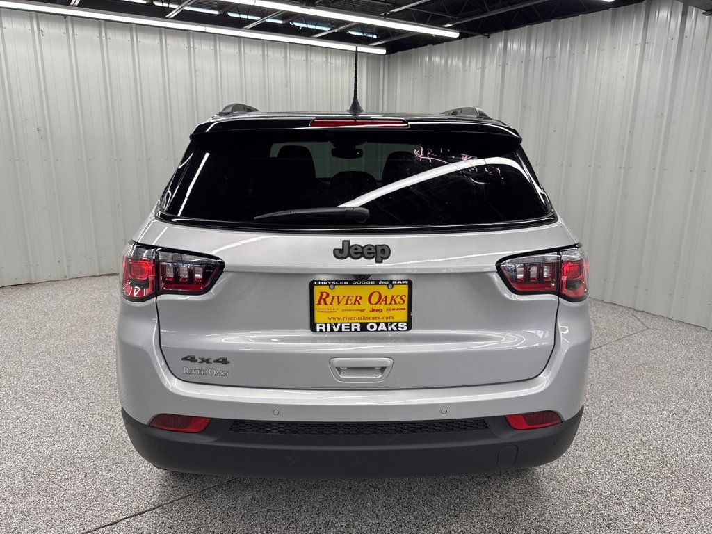 New 2025 Jeep Compass Limited w/ Sun & Sound Group image 5