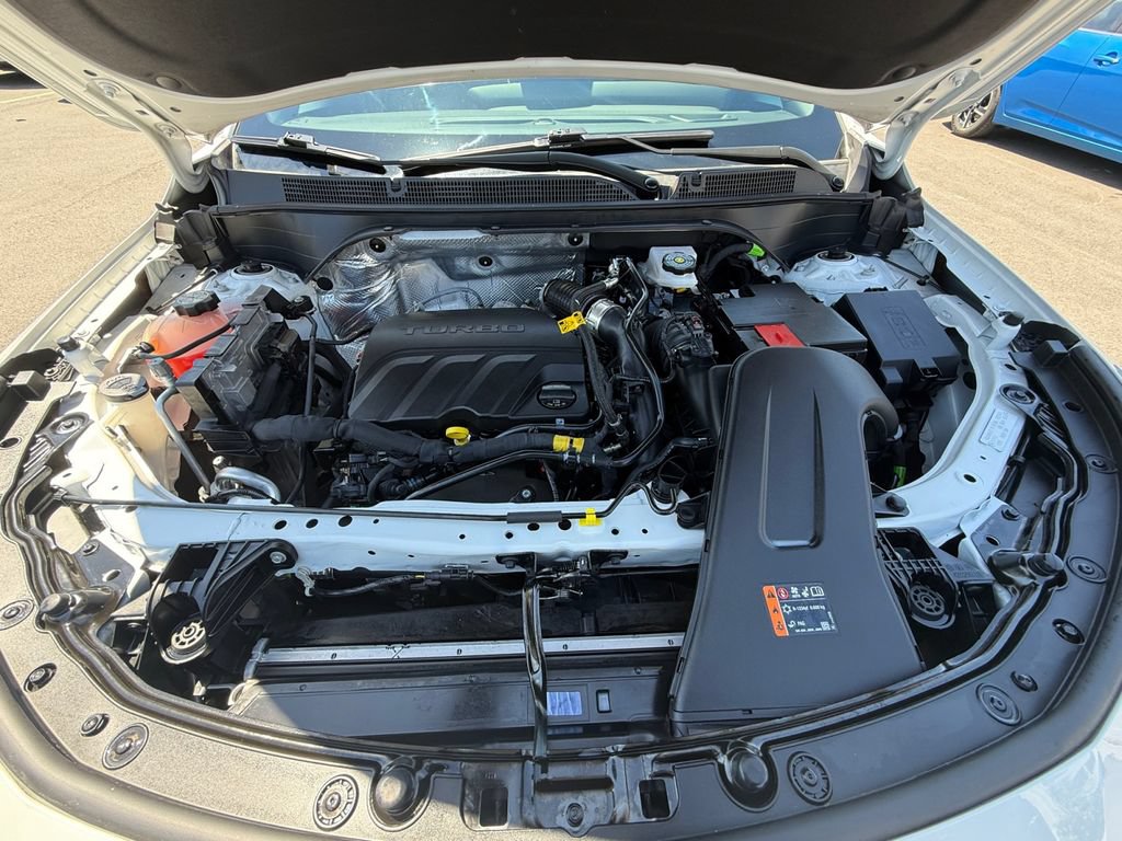 Used 2024 Buick Envista Sport Touring w/ Convenience I Package FWD image 25