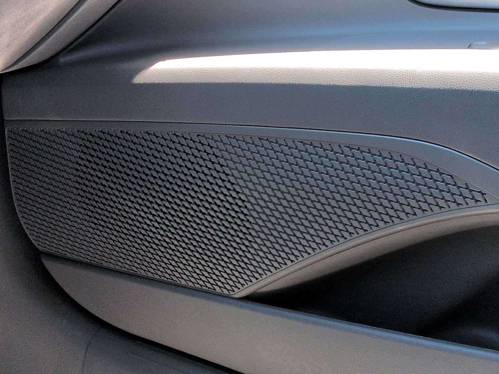 Certified 2024 Hyundai Elantra SEL FWD image 31