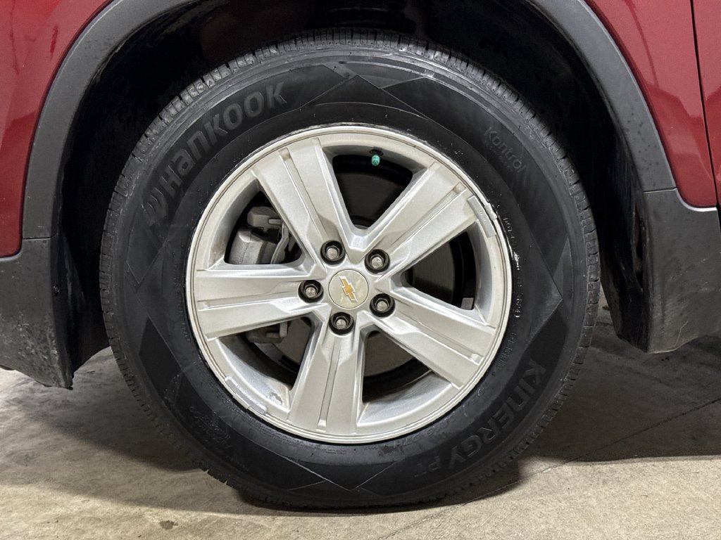 Used 2020 Chevrolet Trax LT FWD image 26