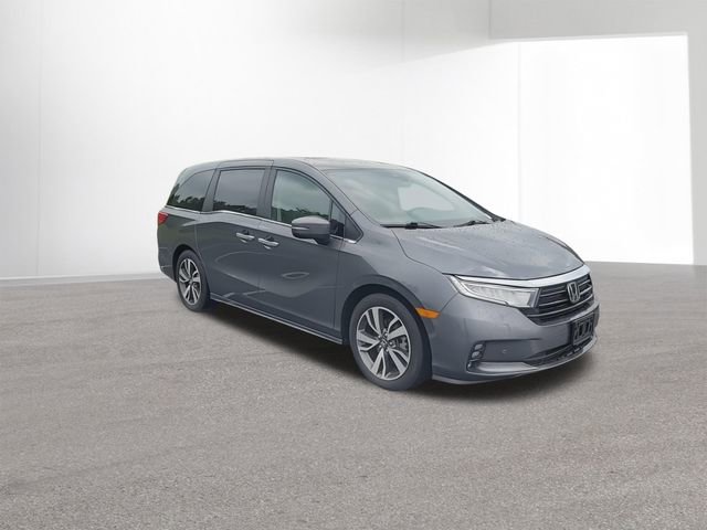 Used 2023 Honda Odyssey Touring image 2