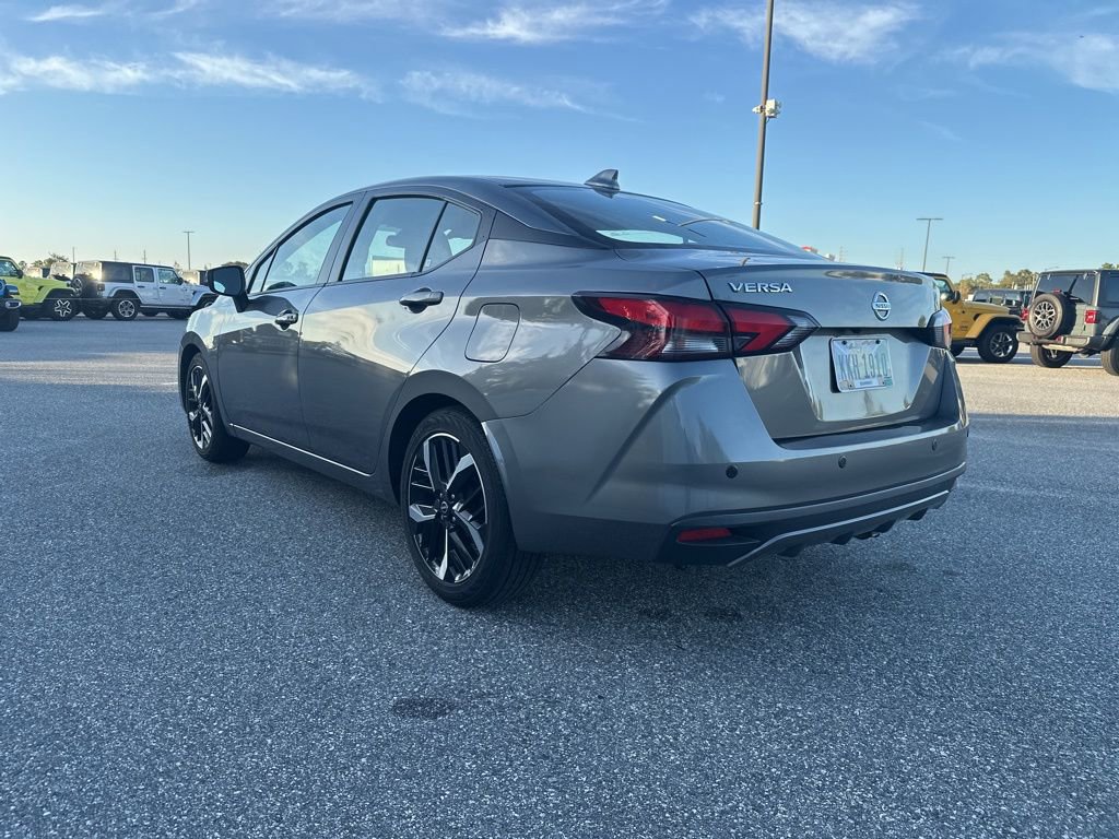 Used 2024 Nissan Versa SR image 7