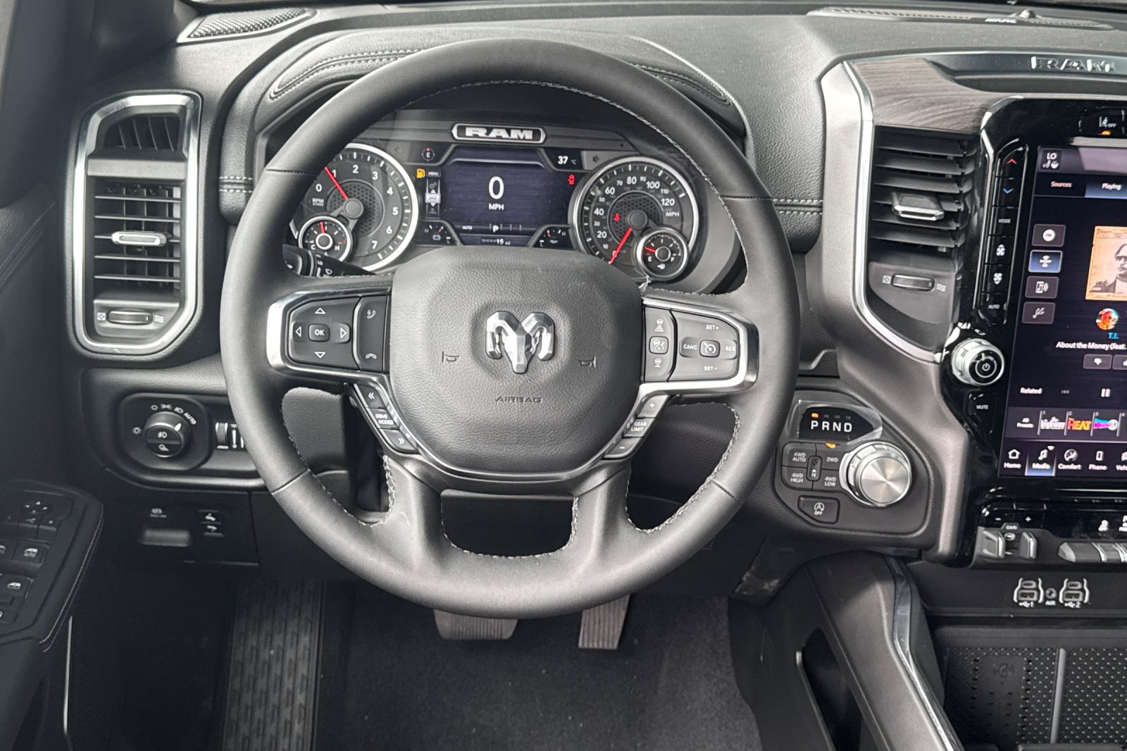 New 2026 RAM 1500 Laramie AWD/4WD image 13