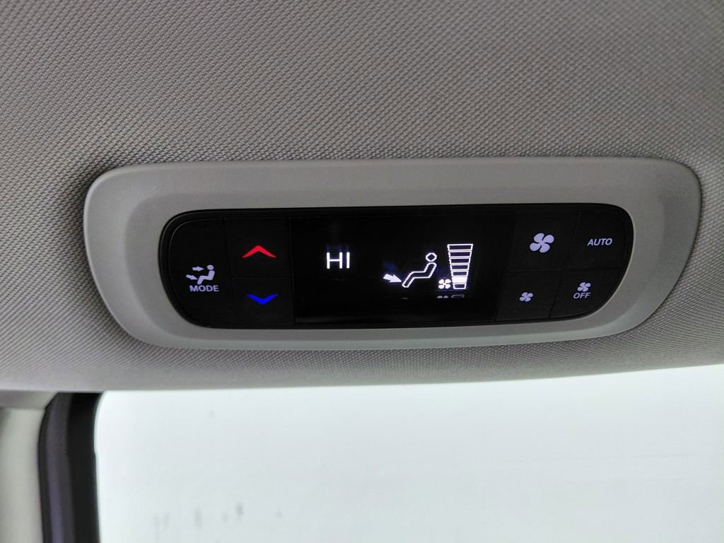 Certified 2021 Chrysler Pacifica Touring-L image 46