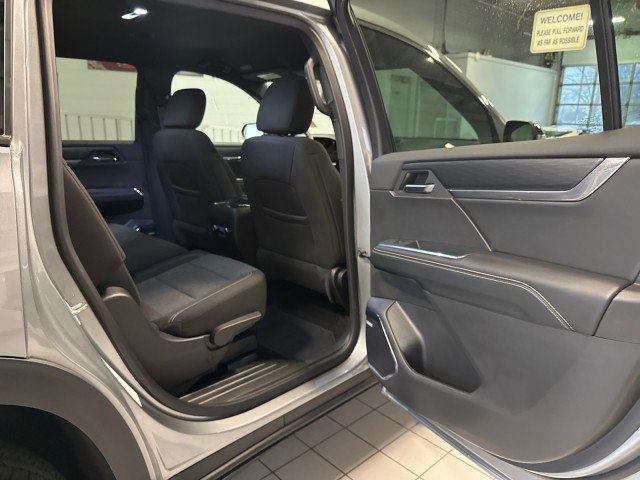 Used 2025 GMC Acadia Elevation FWD image 26