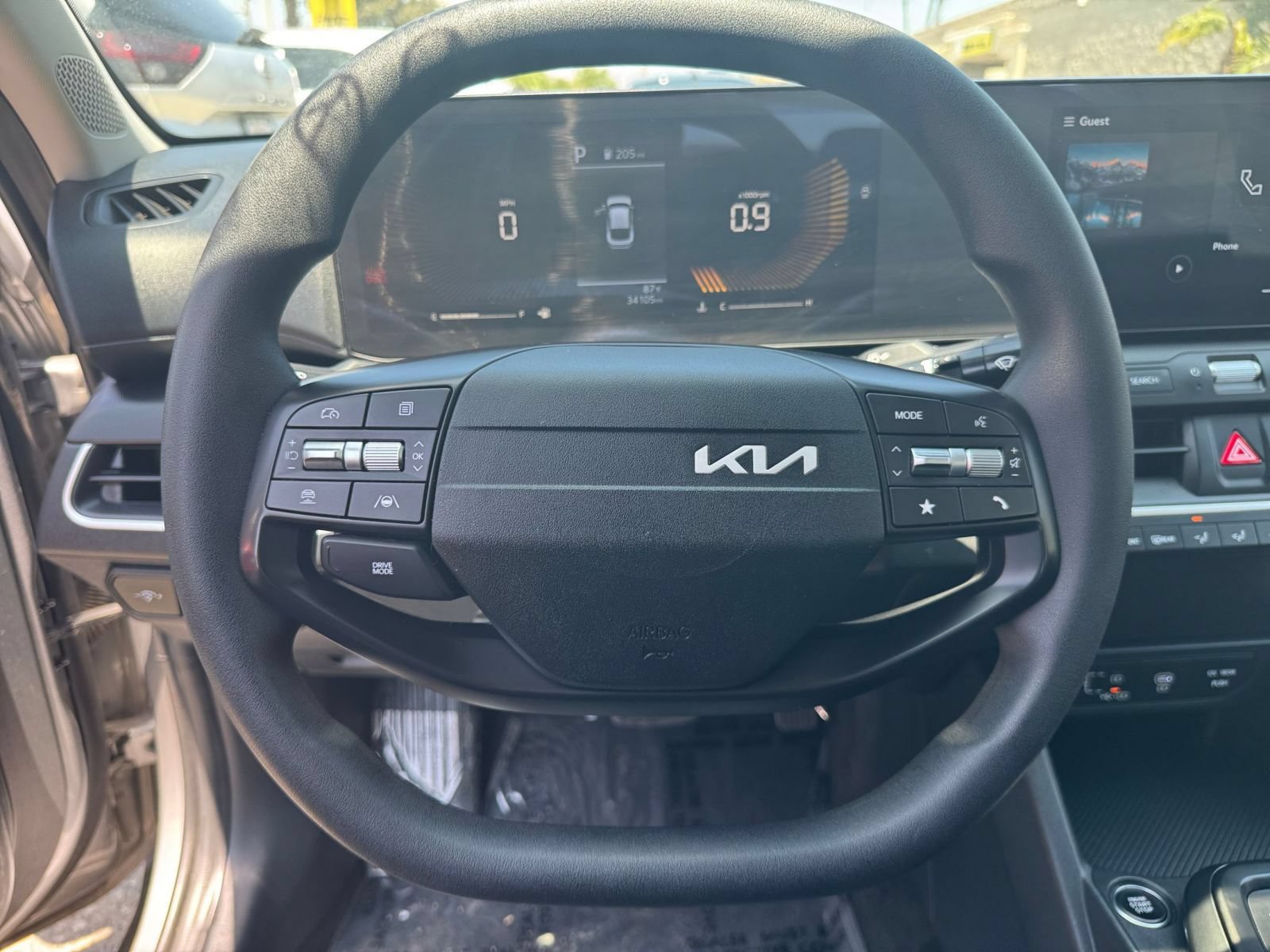 Used 2025 Kia K4 FWD image 25