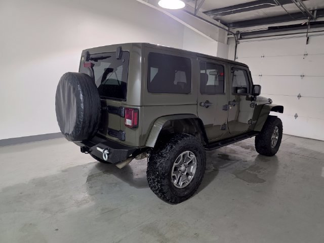 Used 2015 Jeep Wrangler Unlimited Rubicon w/ Max Tow Package AWD/4WD image 7
