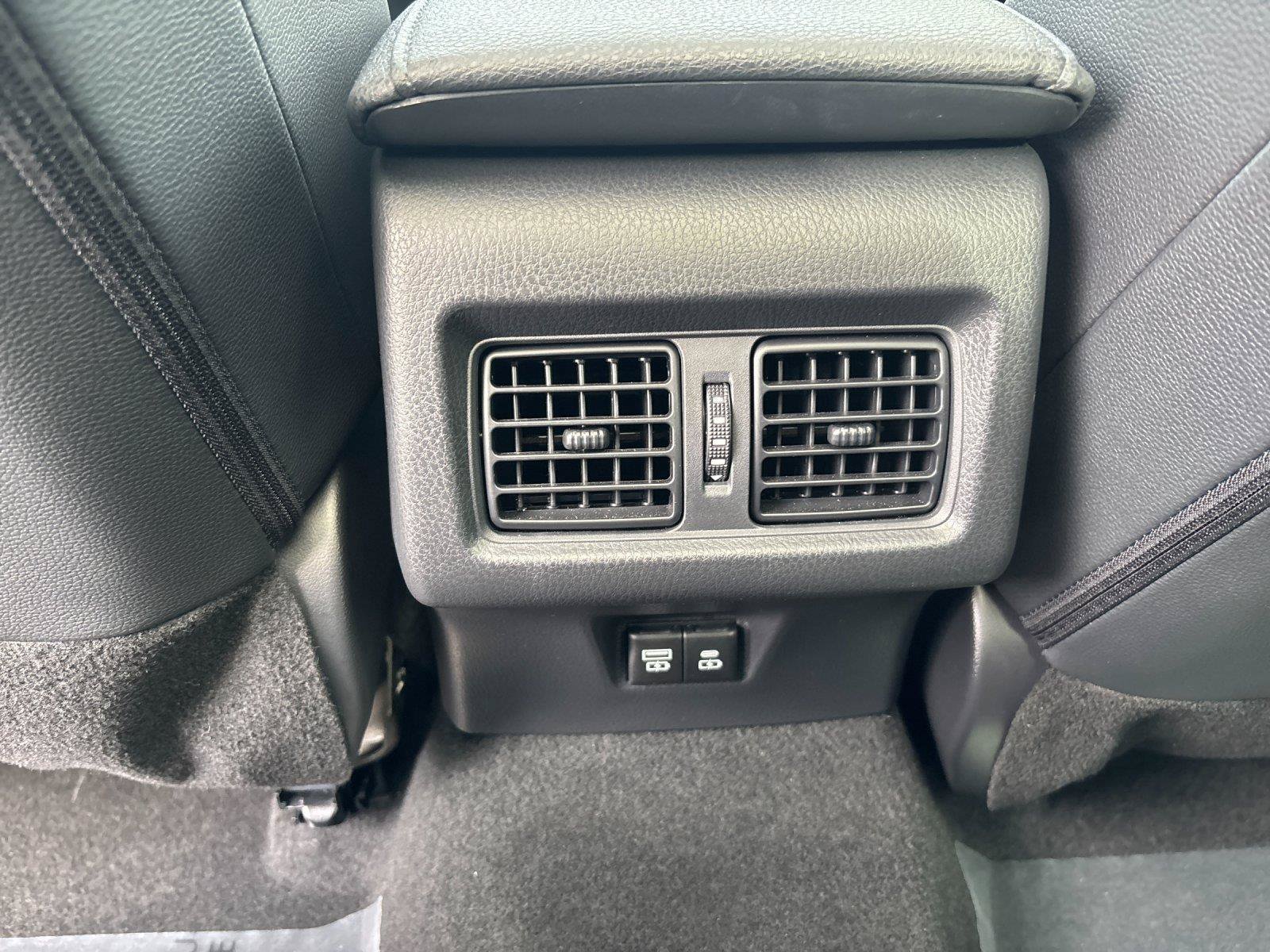 Used 2025 Toyota Camry XSE FWD image 33