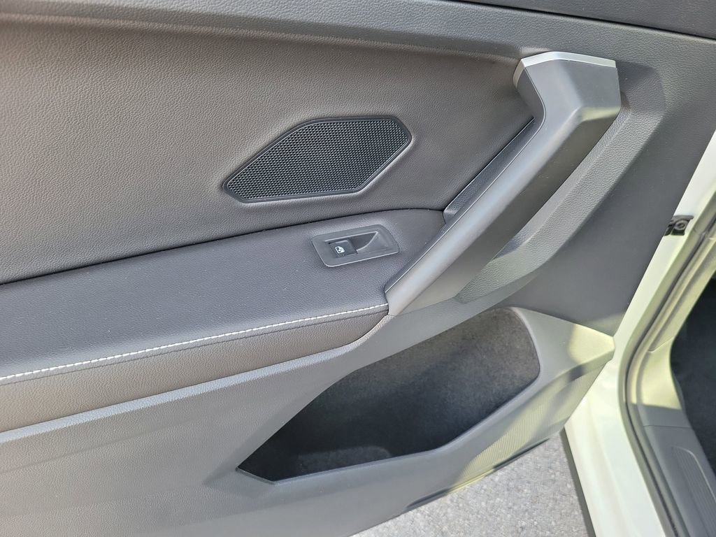 Used 2024 Volkswagen Tiguan S image 12