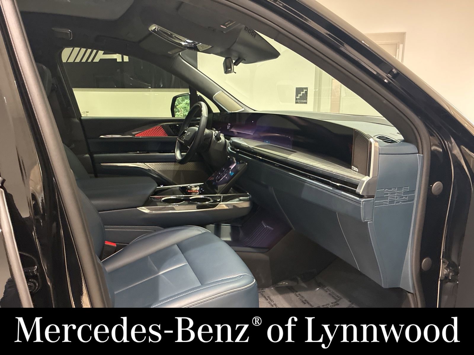 Used 2025 Cadillac Escalade IQ Sport 2 AWD/4WD image 29