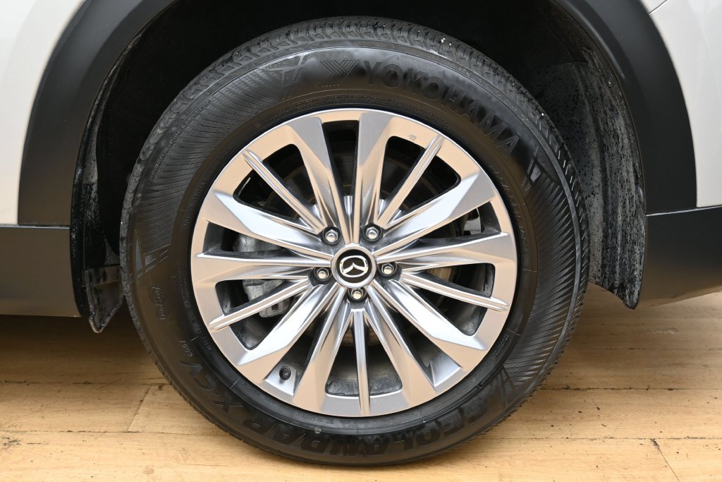 Used 2024 MAZDA CX-90 3.3 Turbo w/ Preferred Package AWD/4WD image 13