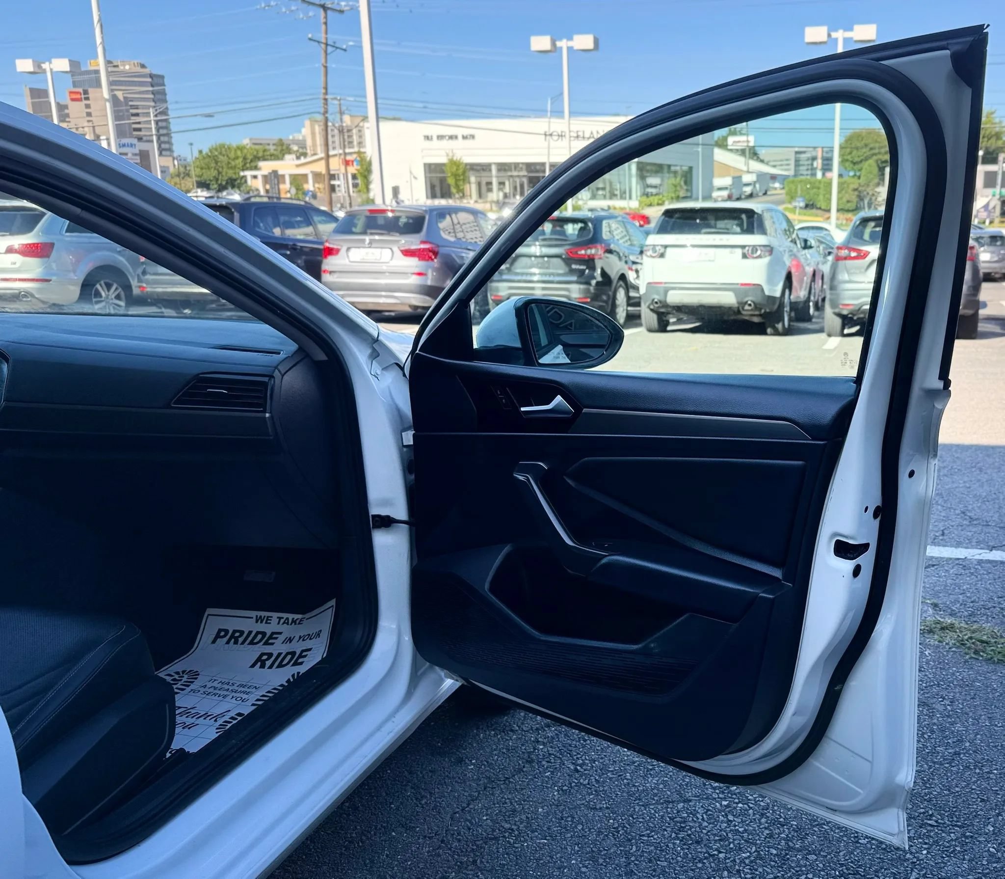 Used 2020 Volkswagen Jetta SEL Premium FWD image 35