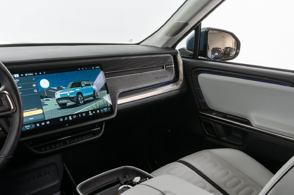 Used 2023 Rivian R1S Adventure Quad AWD/4WD image 12