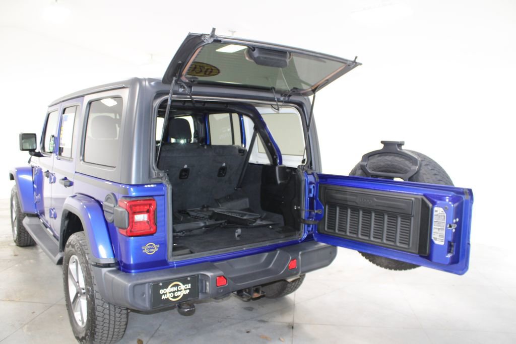 Used 2020 Jeep Wrangler Unlimited Sahara w/ LED Lighting Group image 18