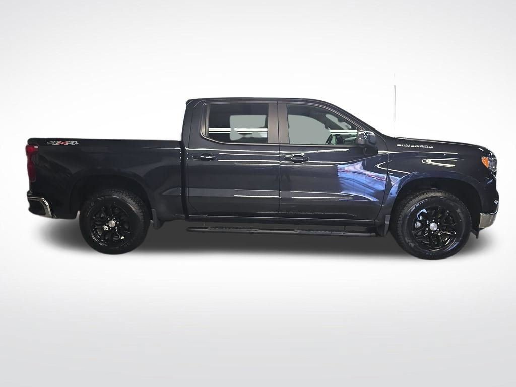 Certified 2024 Chevrolet Silverado 1500 LT w/ Protection Package AWD/4WD image 5