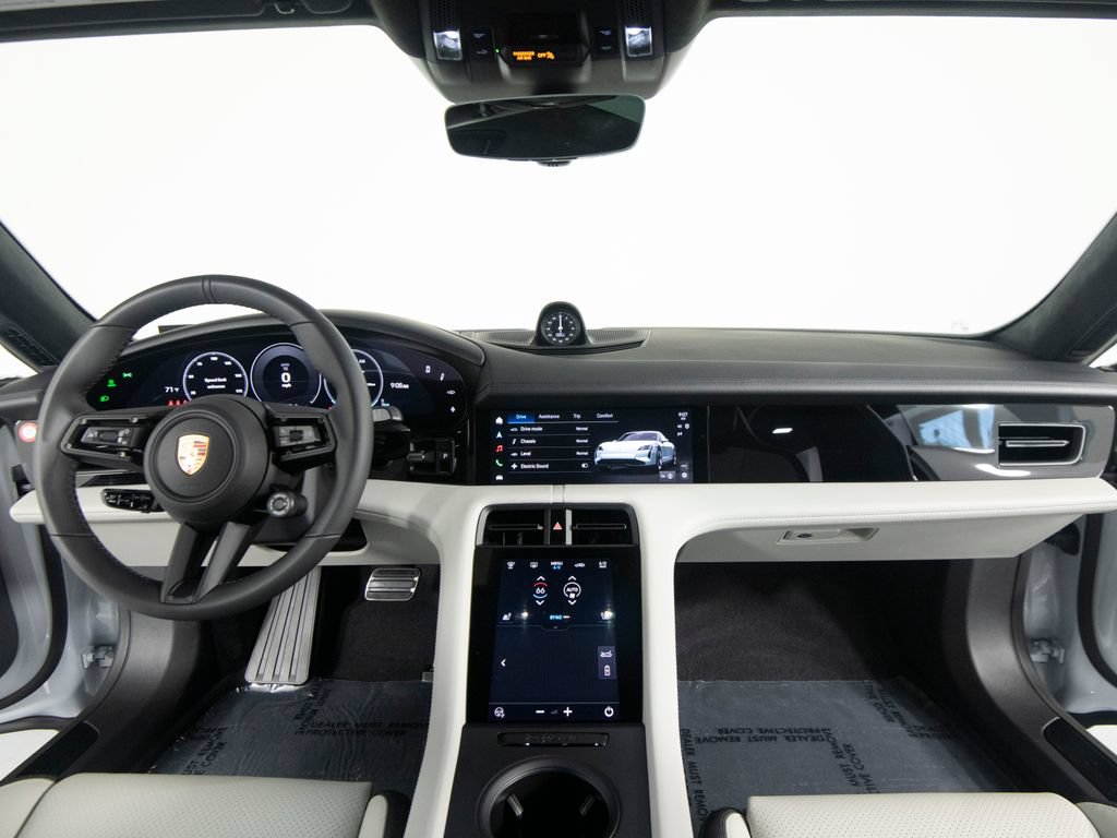 New 2026 Porsche Taycan GTS AWD/4WD image 34