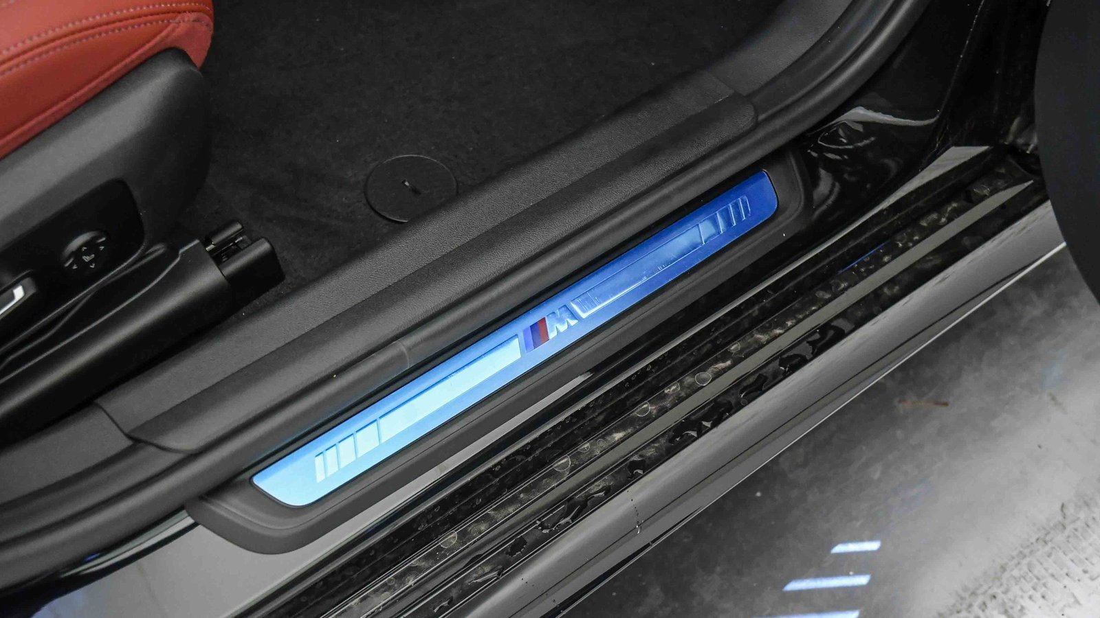 New 2026 BMW 330i Sedan w/ M Sport Package image 17