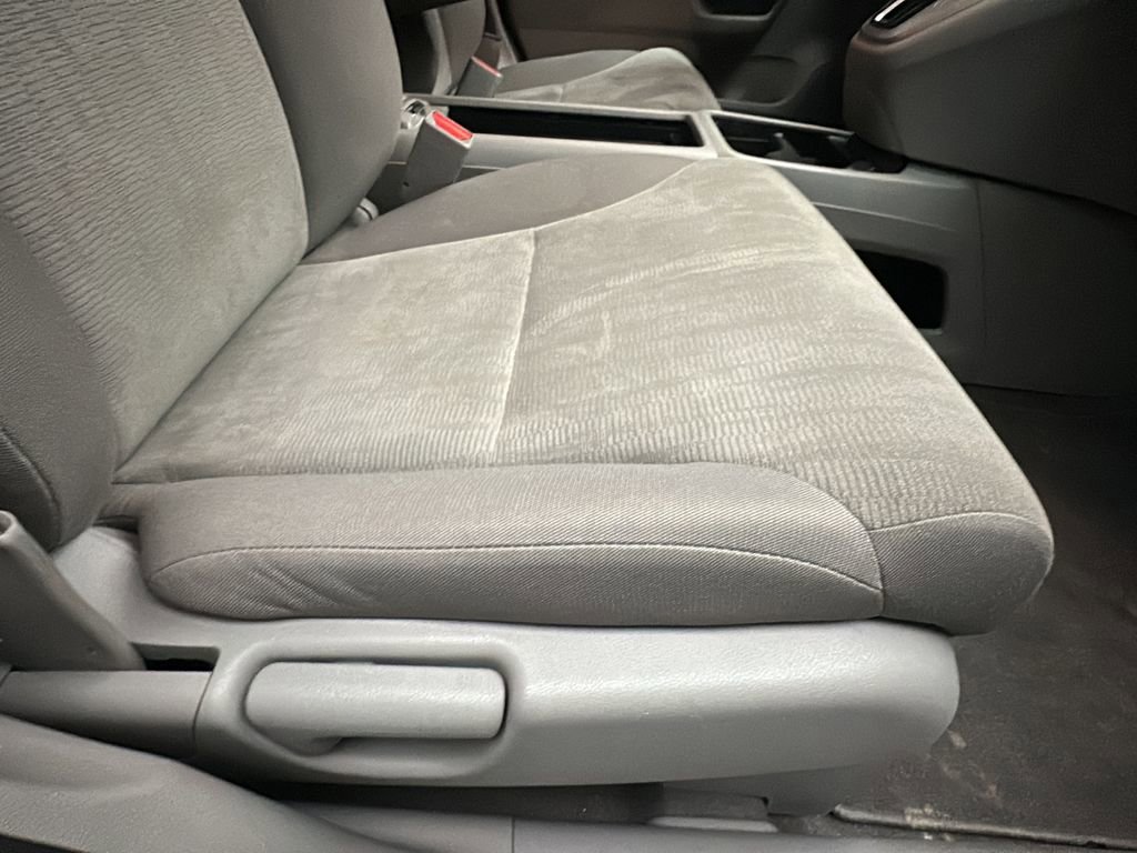 Used 2014 Honda CR-V LX image 19