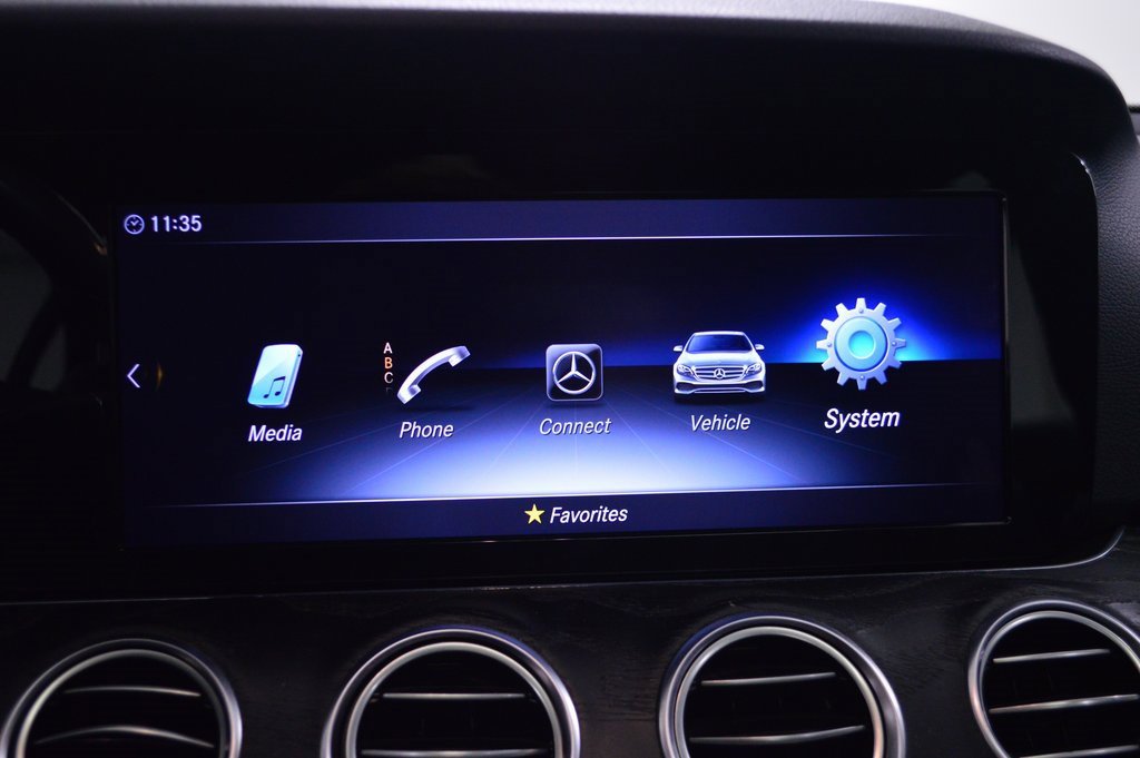 Used 2018 Mercedes-Benz E 300 E 300 image 28