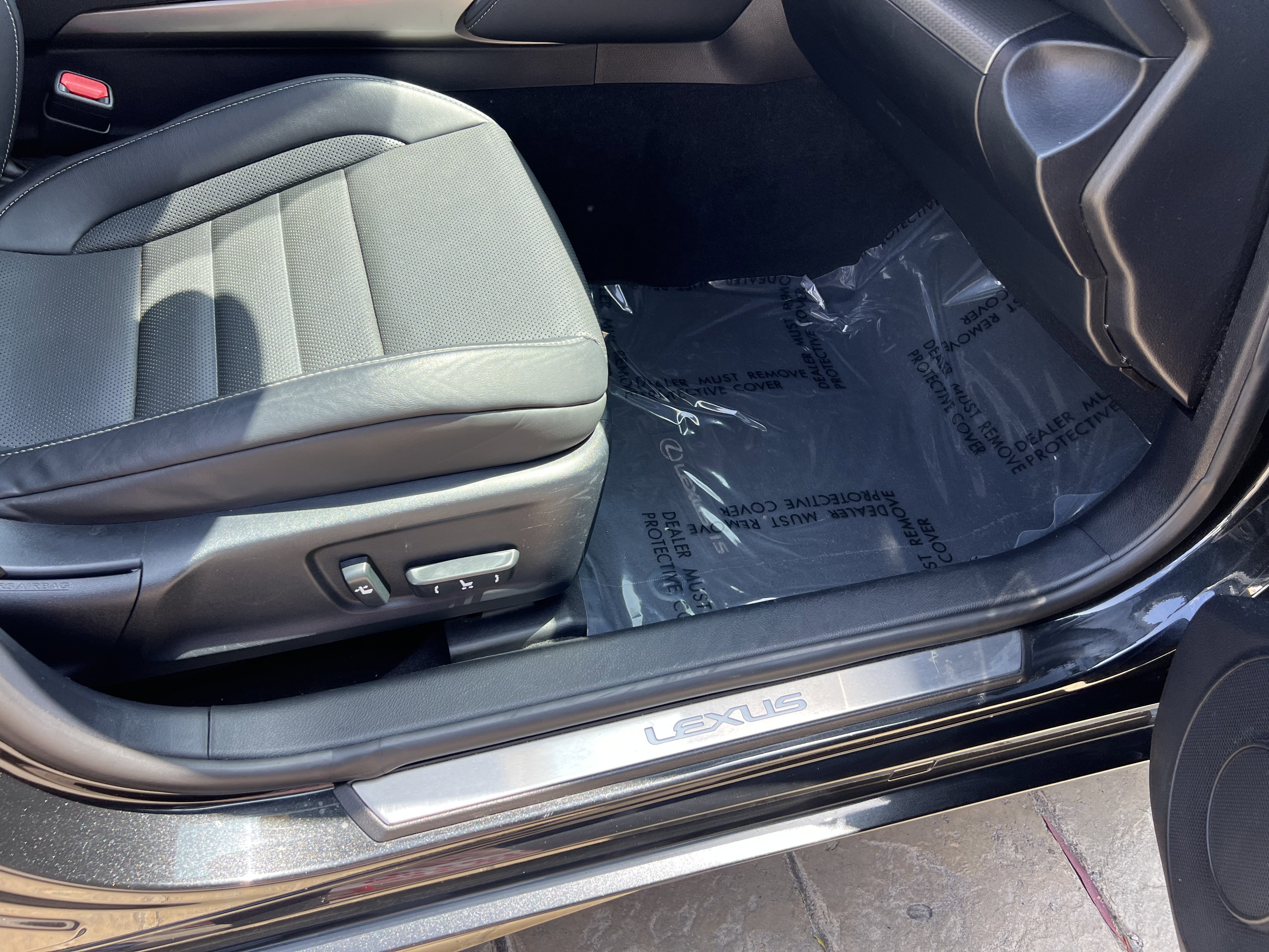 Used 2017 Lexus IS 200t F Sport w/ F Sport Package RWD image 43