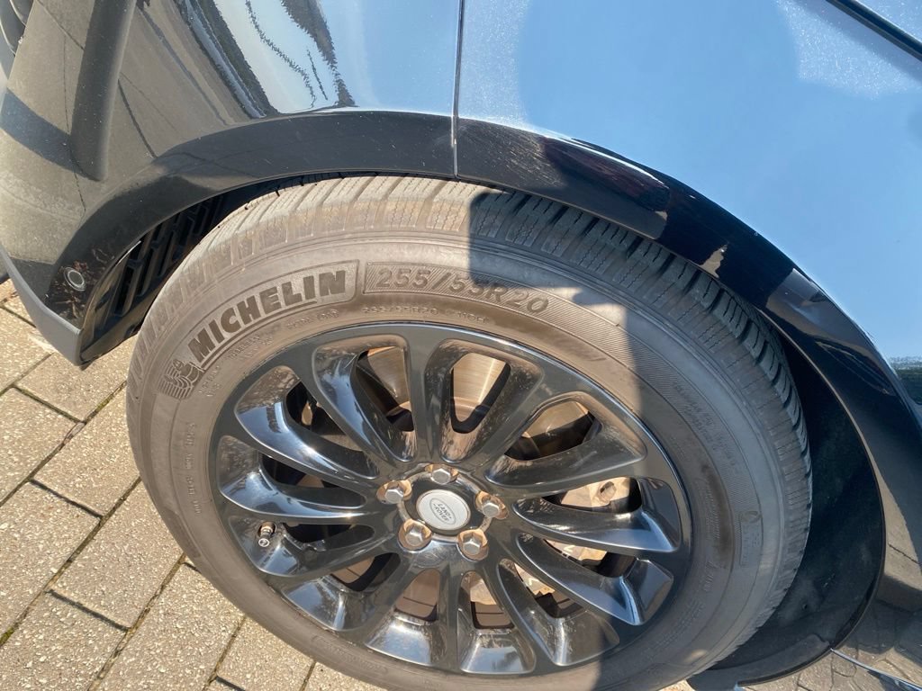 Used 2019 Land Rover Range Rover HSE AWD/4WD image 16