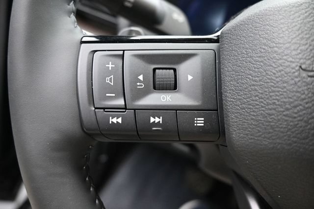 Used 2026 Nissan Rogue Platinum w/ Platinum Premium Package AWD/4WD image 28