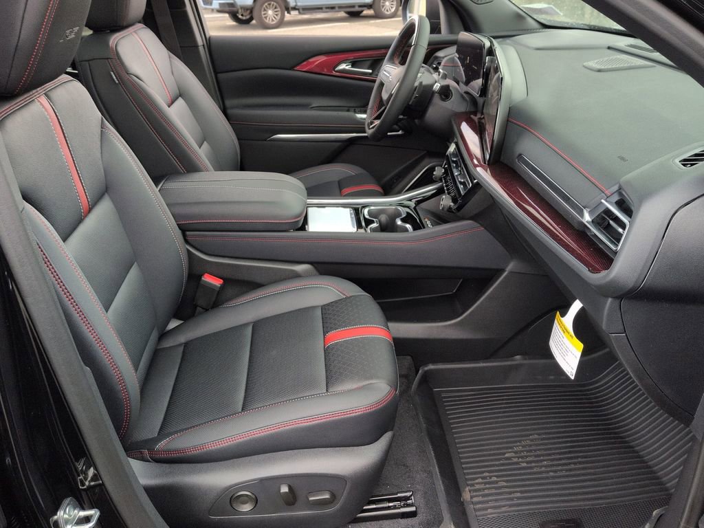 New 2026 Chevrolet Traverse RS w/ LPO, Floor Liner Package image 28