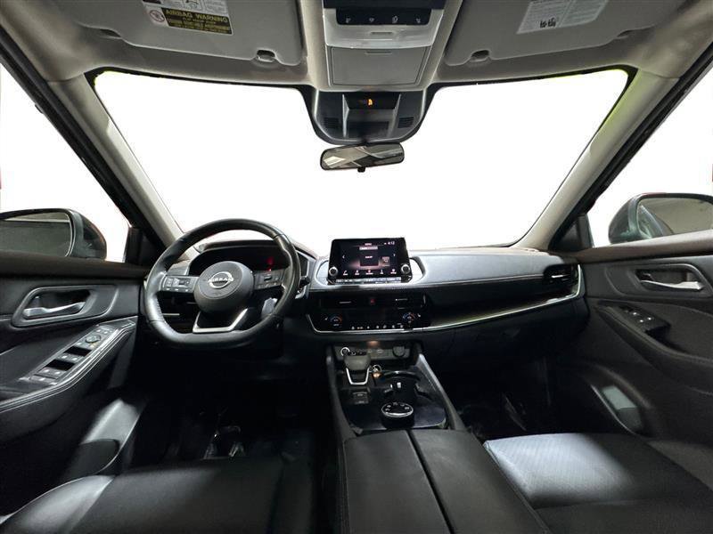 Used 2022 Nissan Rogue SV w/ SV Premium Package image 13