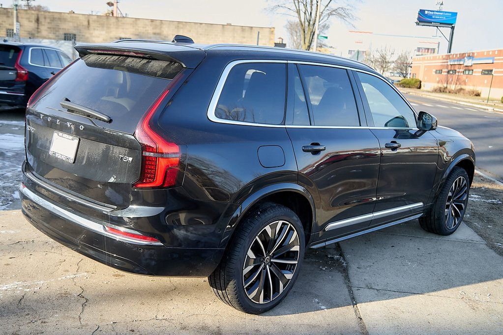 New 2026 Volvo XC90 T8 Plus w/ Protection Package Premier AWD/4WD image 8