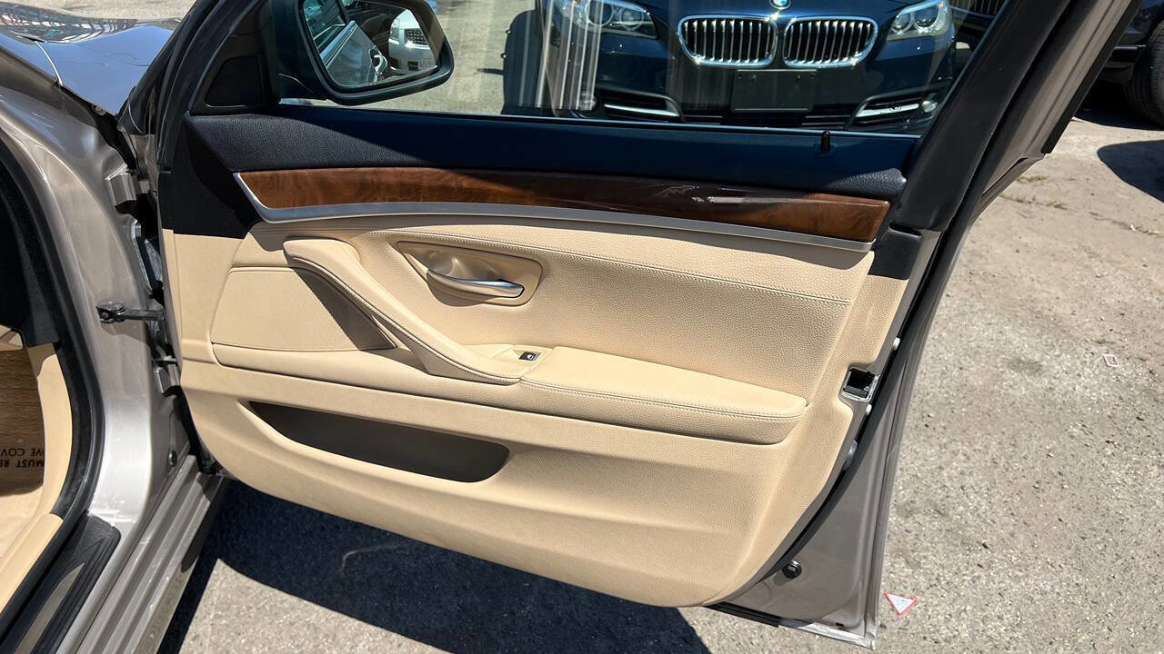 Used 2013 BMW 535i Sedan RWD image 23