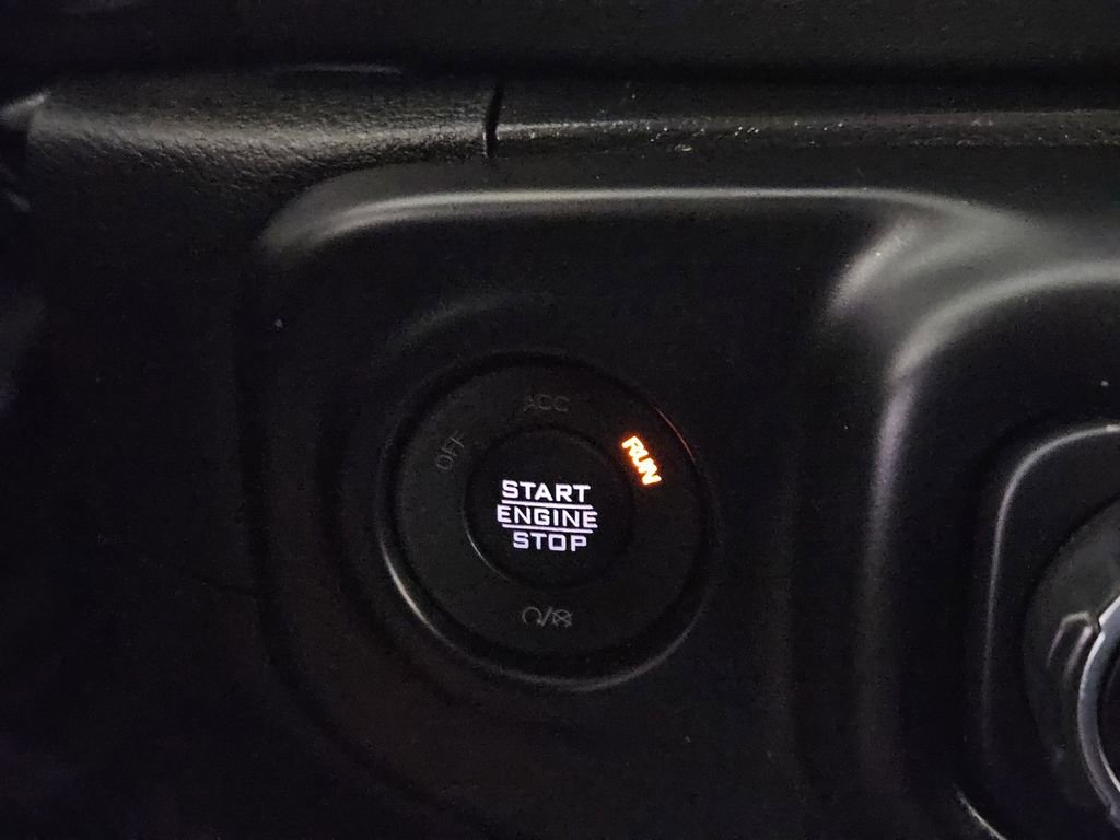 Used 2022 Jeep Gladiator Overland AWD/4WD image 19
