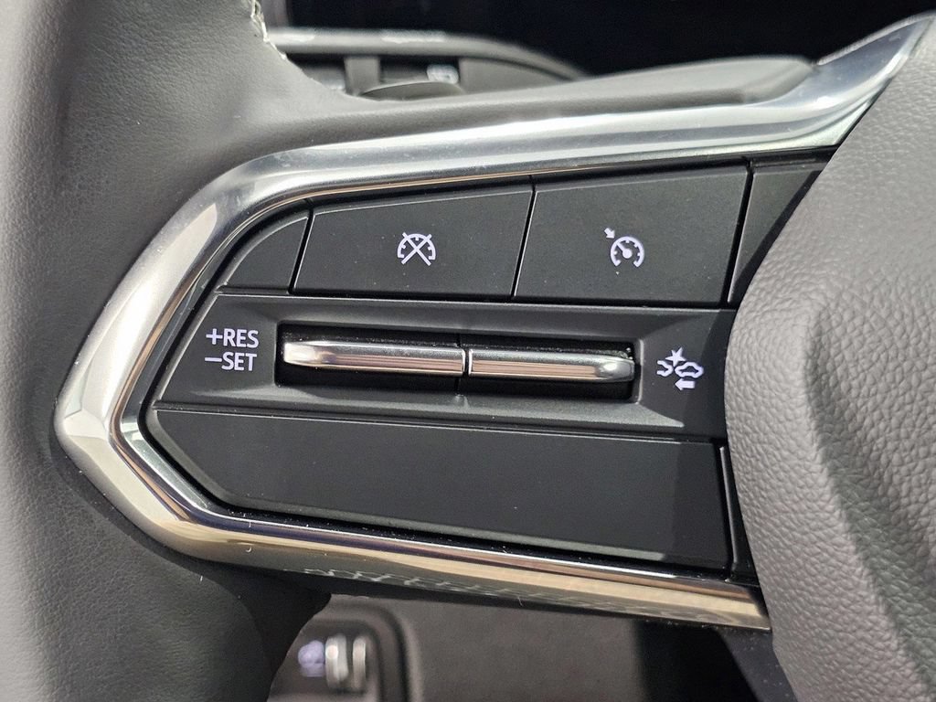 Used 2024 Chevrolet Equinox EV LT FWD image 30