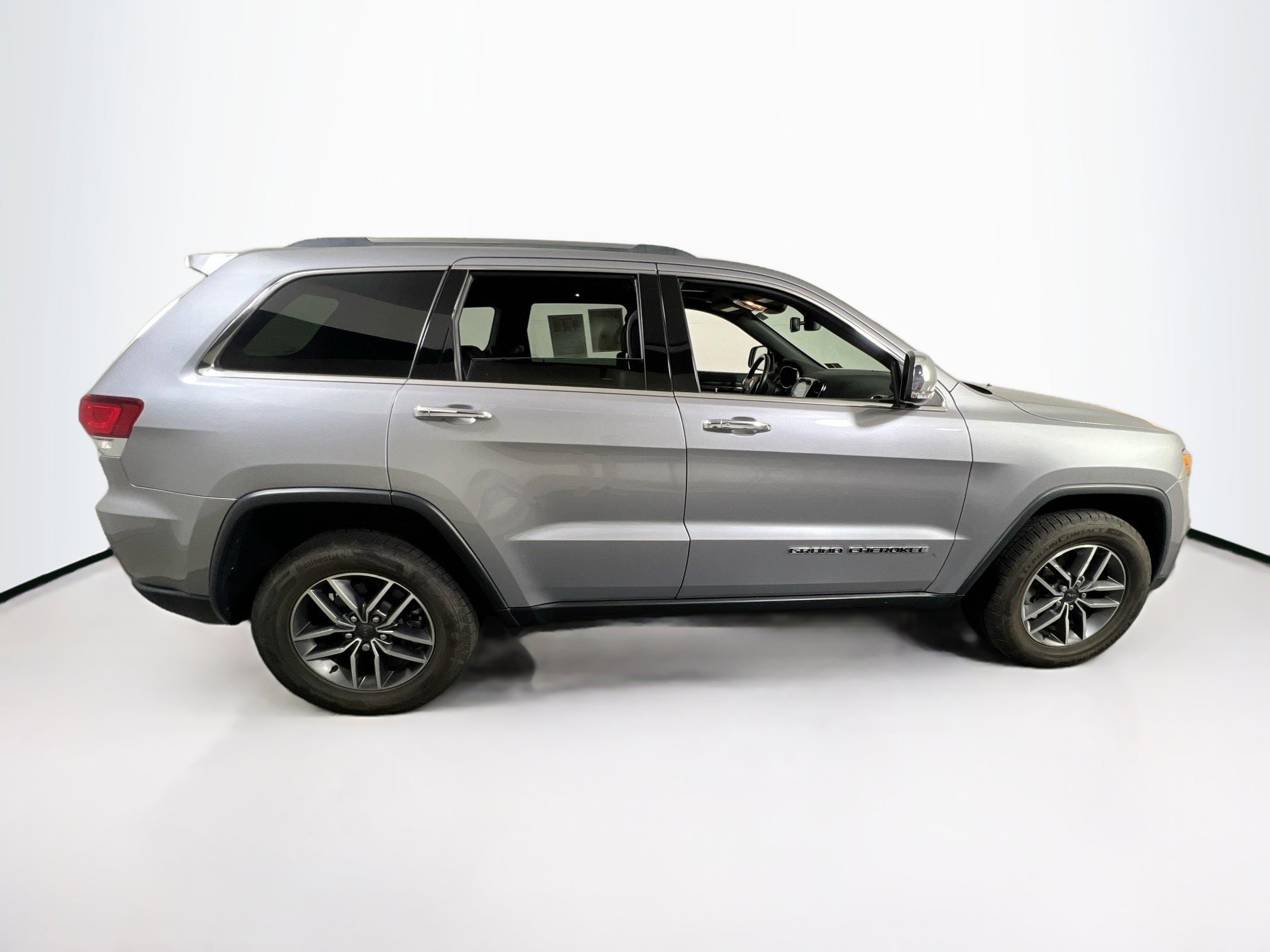 Used 2021 Jeep Grand Cherokee Limited image 4