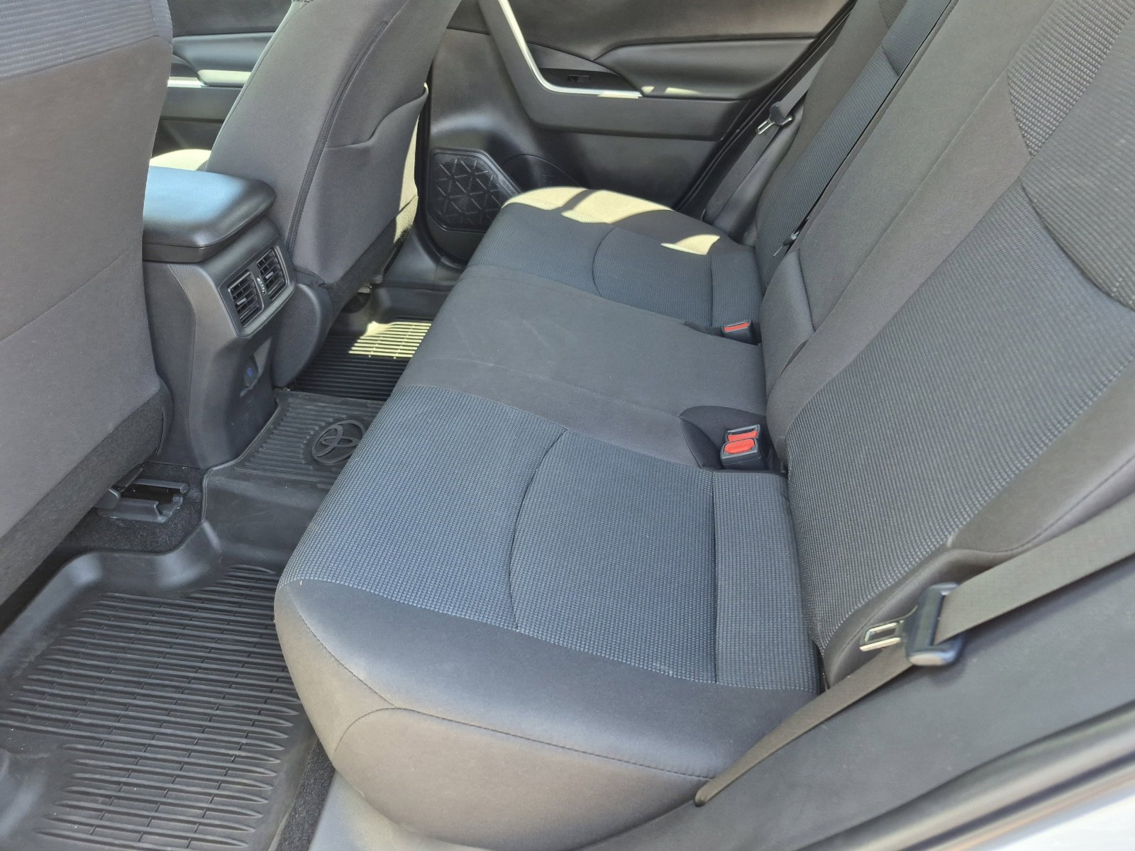 Certified 2023 Toyota RAV4 LE AWD/4WD image 17