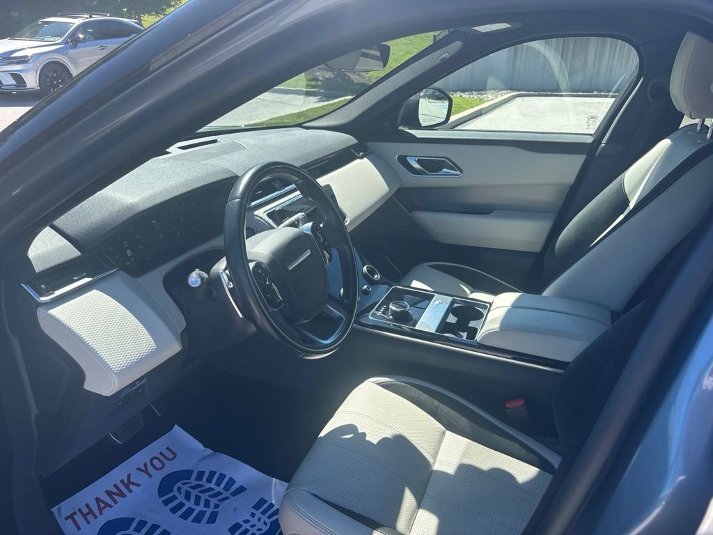 Used 2018 Land Rover Range Rover Velar R-Dynamic SE AWD/4WD image 14