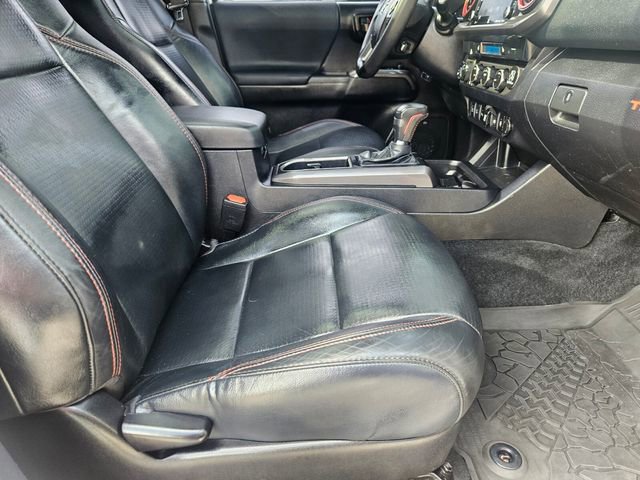 Used 2021 Toyota Tacoma TRD Pro AWD/4WD image 13