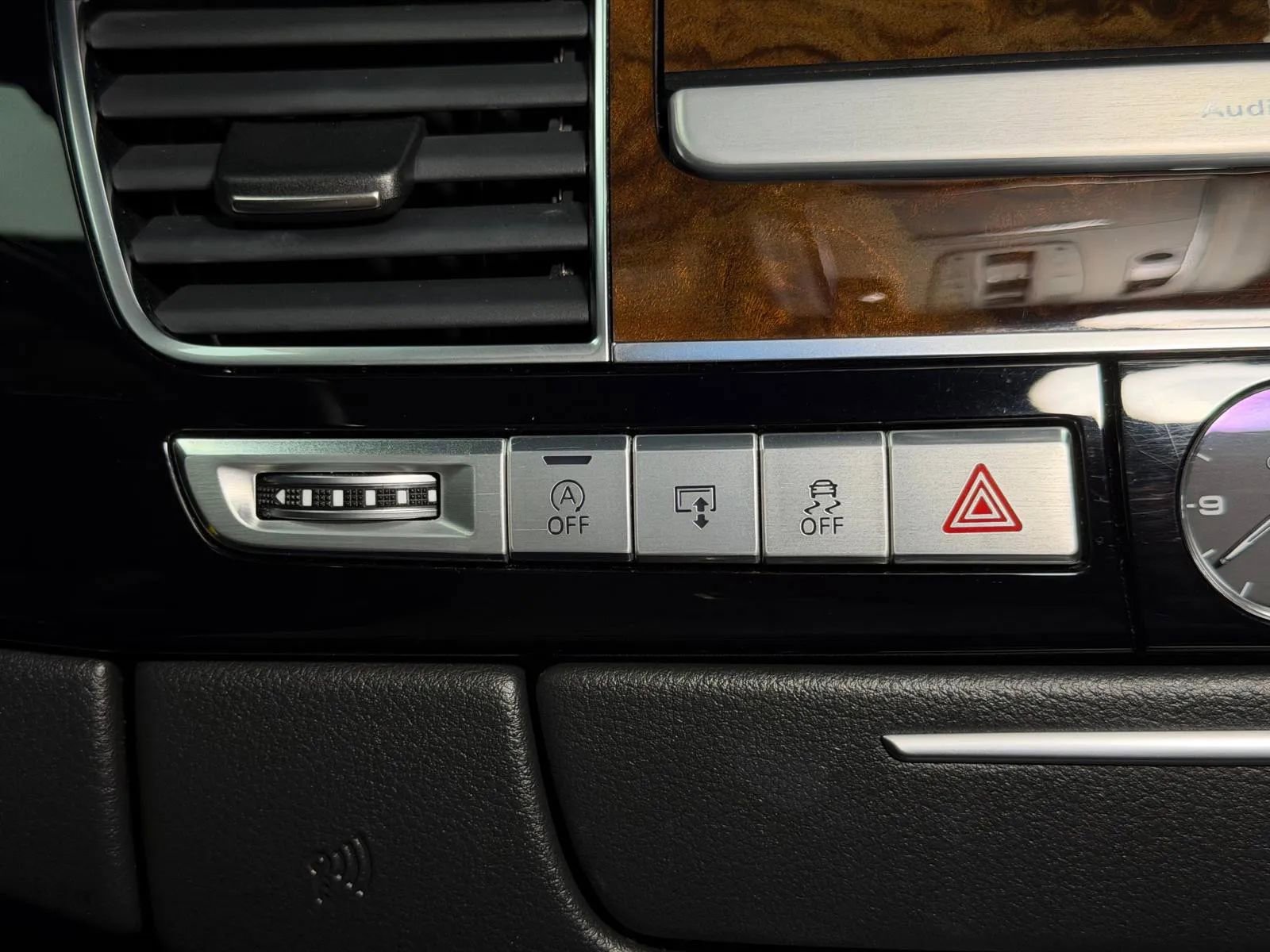 Used 2015 Audi A8 L 4.0T w/ Premium Package image 55