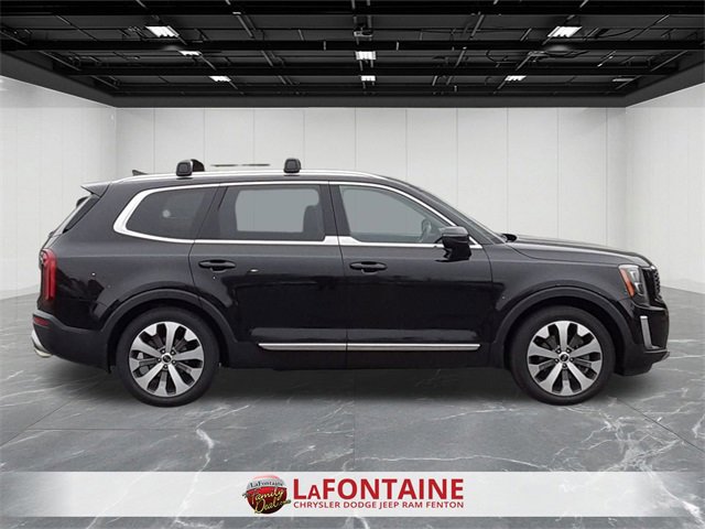 Used 2021 Kia Telluride EX w/ EX Premium Package image 6