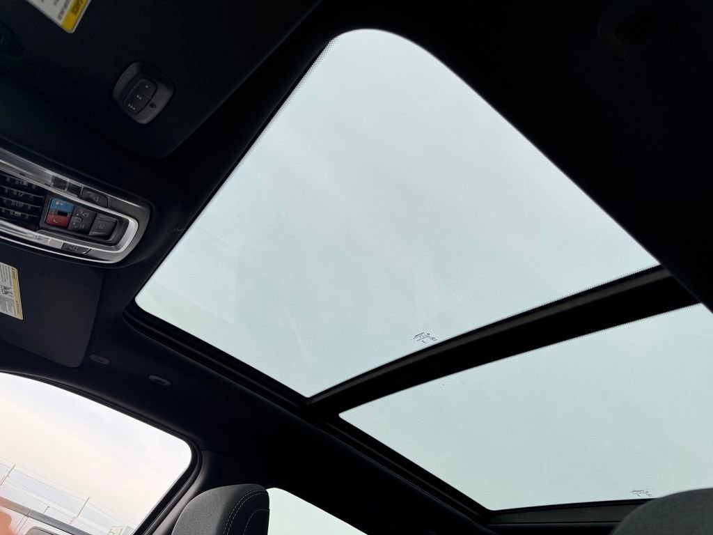 New 2026 RAM 1500 4x4 Crew Cab image 29
