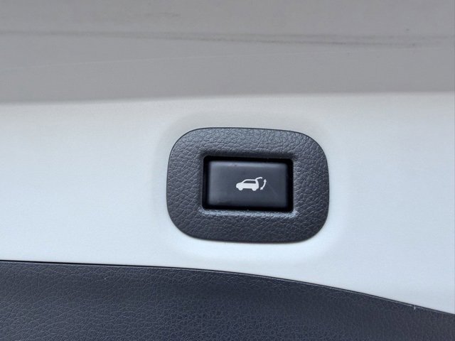 Used 2017 Nissan Rogue SL w/ SL Premium Package image 35