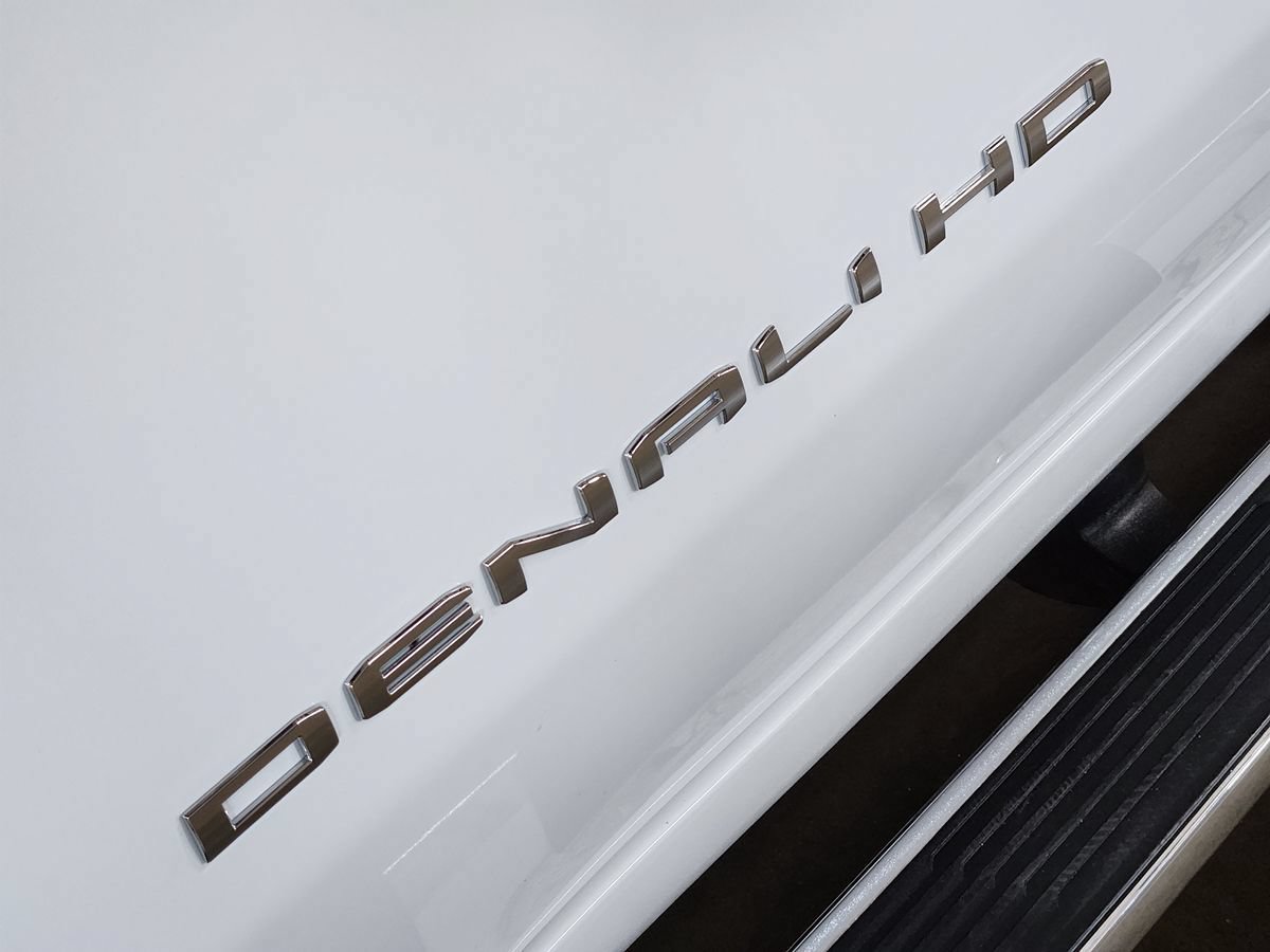 Used 2024 GMC Sierra 3500 Denali w/ Denali Reserve Package AWD/4WD image 26